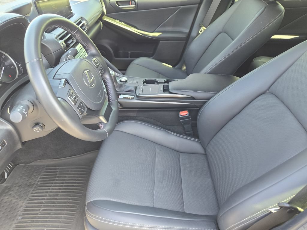 Used 2022 Lexus IS 300 w/ Premium Package RWD image 13