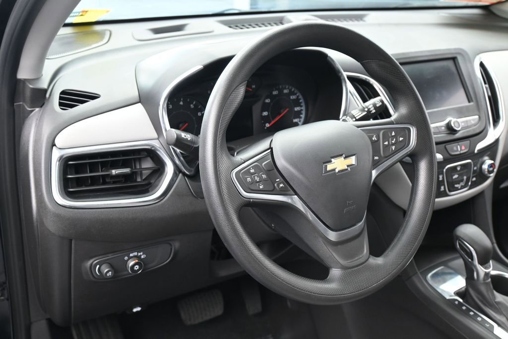 Used 2023 Chevrolet Equinox LS FWD image 14