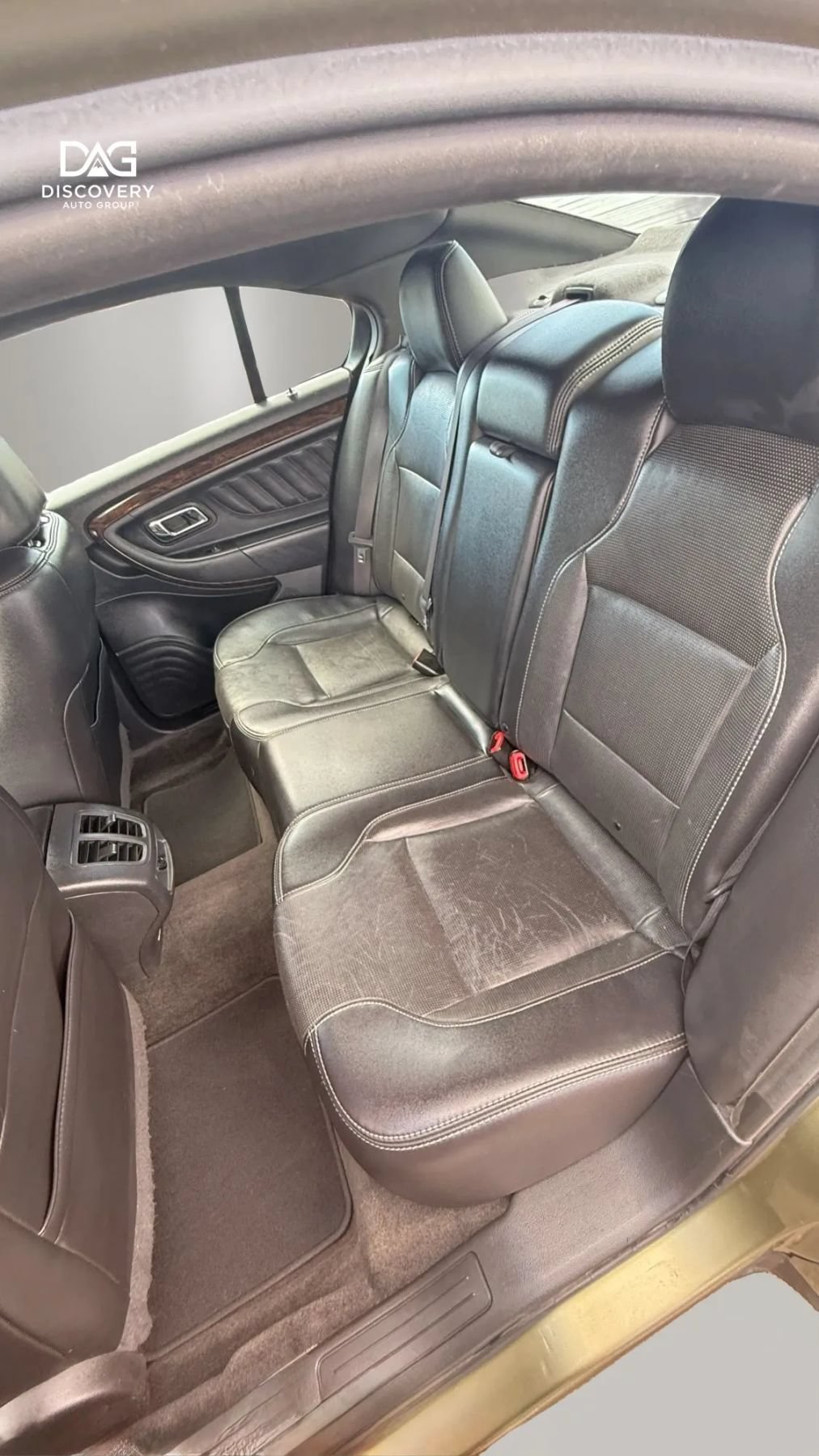 Used 2013 Ford Taurus Limited FWD image 26
