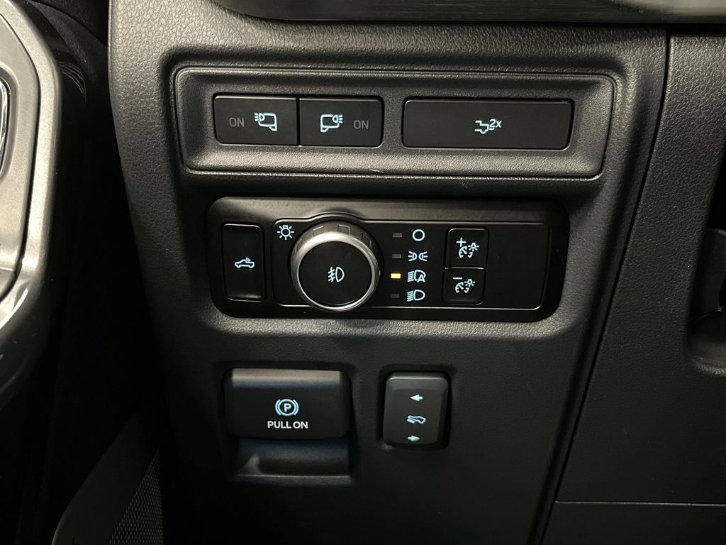 Used 2023 Ford F150 Lariat w/ Equipment Group 502A High image 28