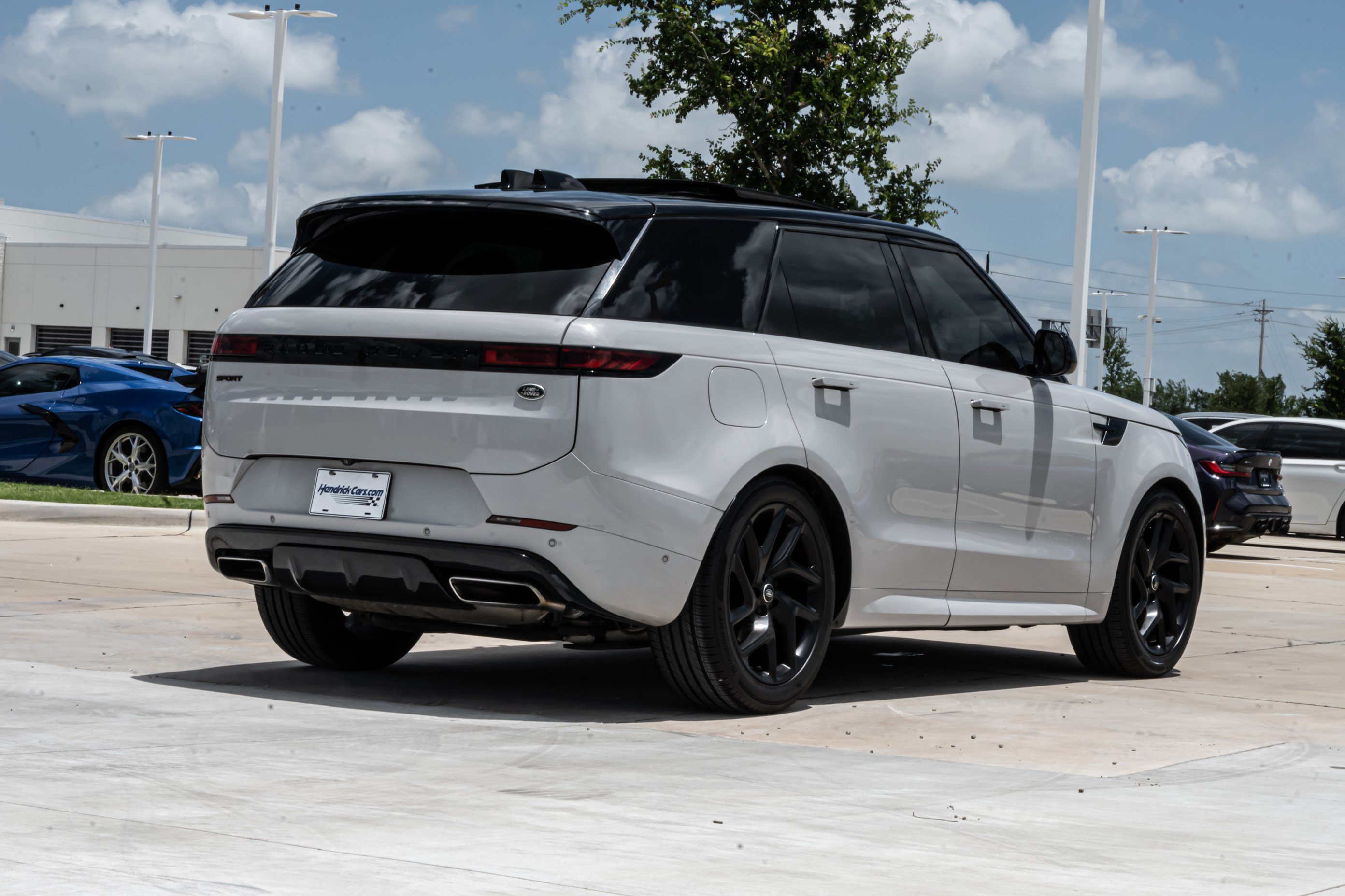Used 2023 Land Rover Range Rover Sport SE Dynamic AWD/4WD image 9