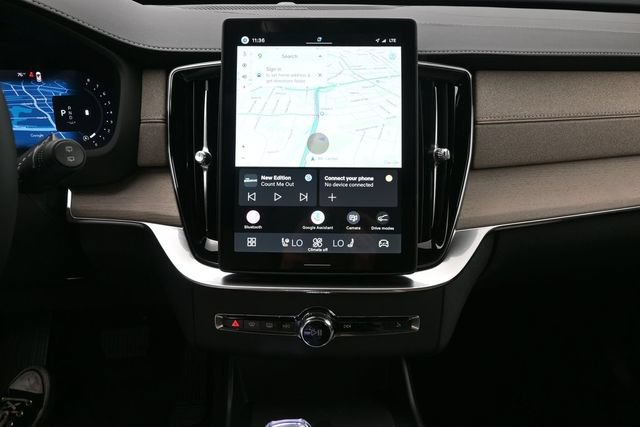 New 2027 Volvo XC90 B6 Plus AWD/4WD image 14
