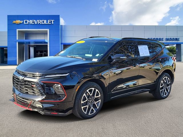 Used 2024 Chevrolet Blazer RS w/ Driver Confidence II Package image 2