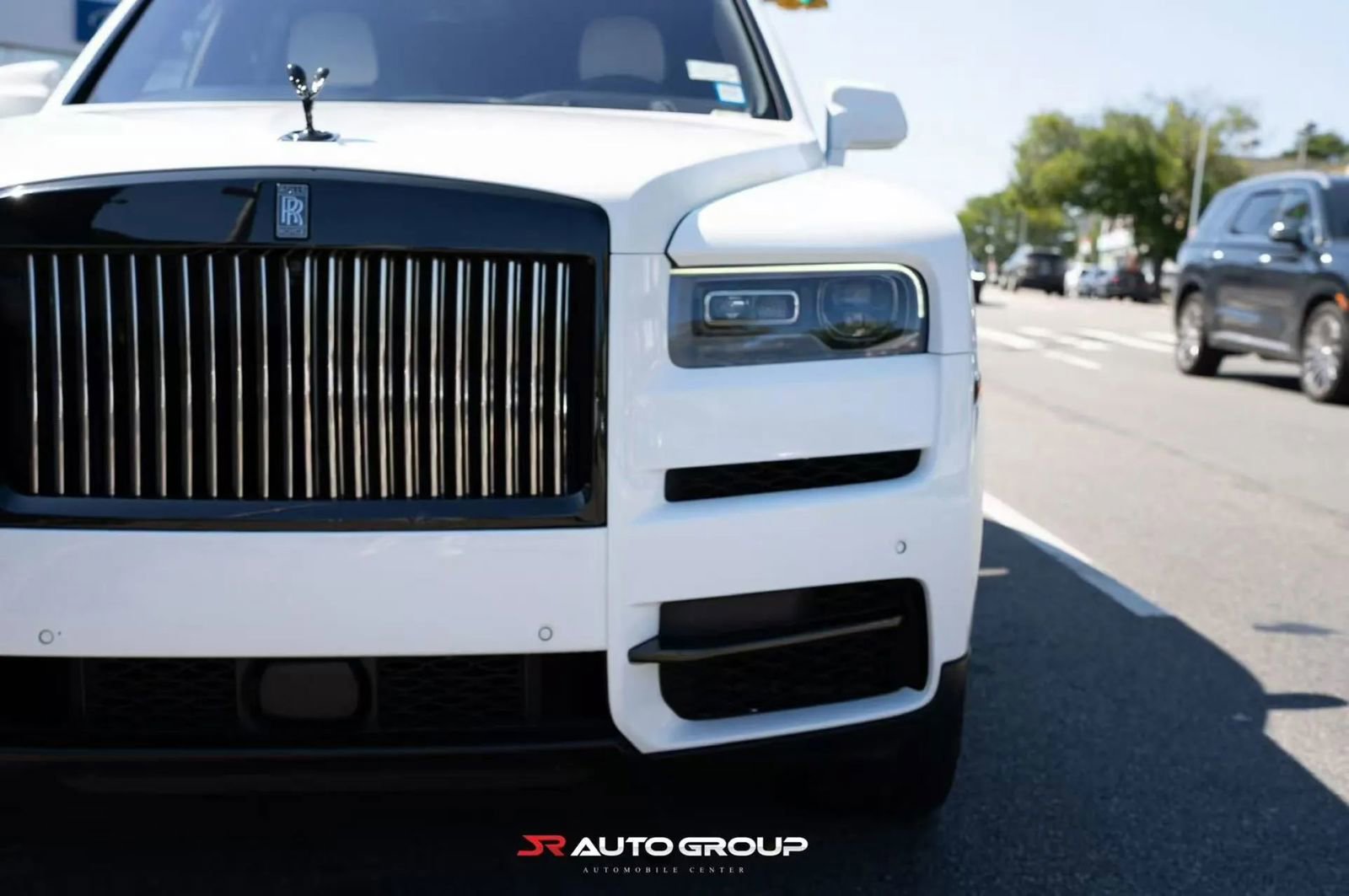 Used 2020 Rolls-Royce Cullinan Black Badge image 7