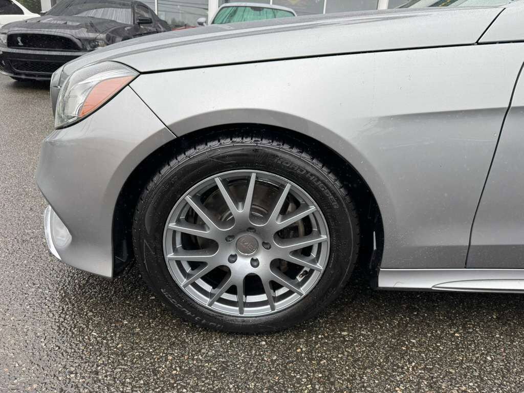 Used 2014 Mercedes-Benz E 350 4MATIC Sedan image 14
