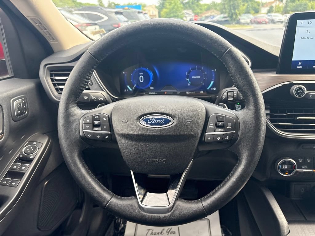 Used 2020 Ford Escape Titanium AWD/4WD image 14