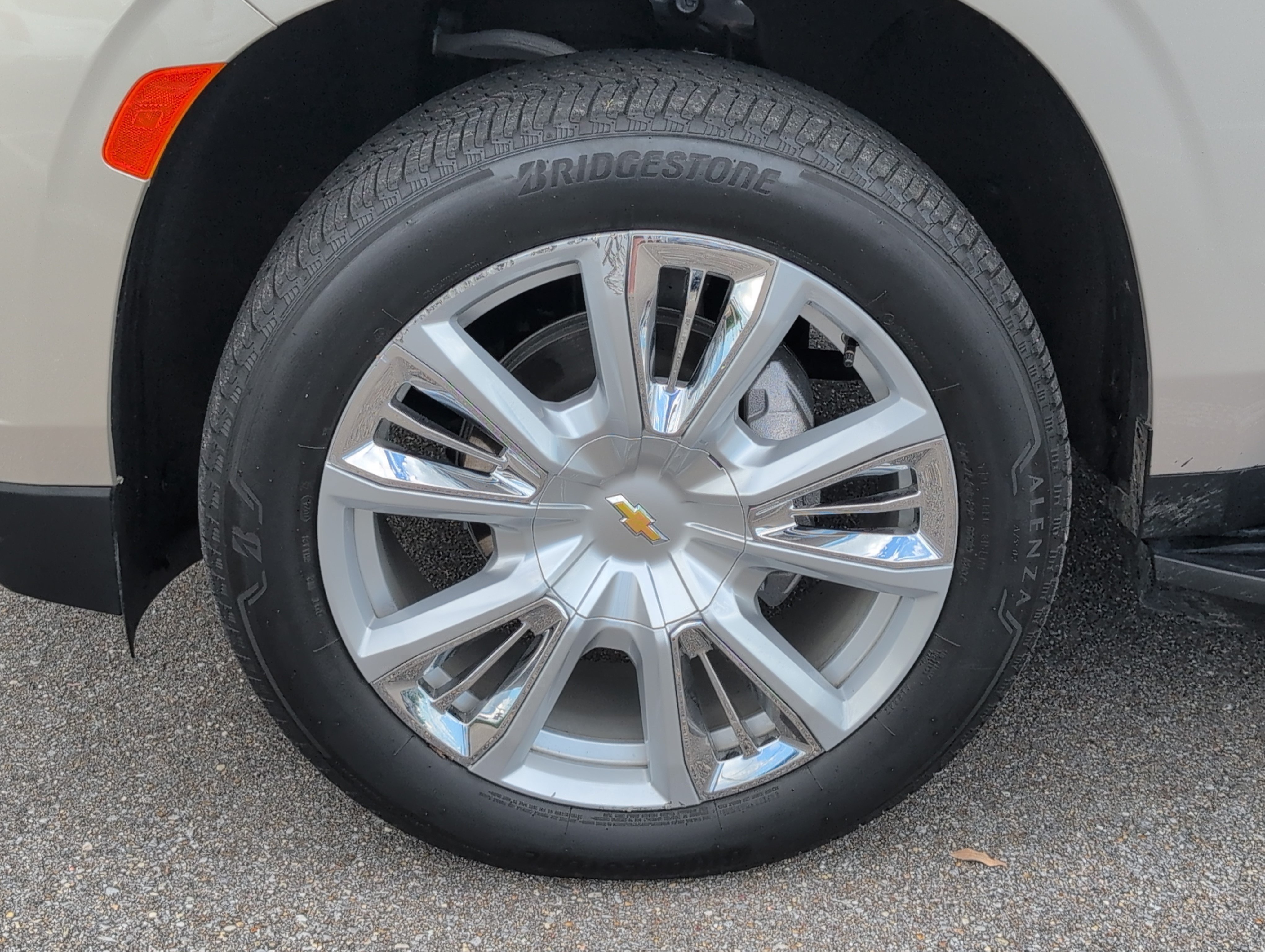 Used 2024 Chevrolet Tahoe RST RWD image 11