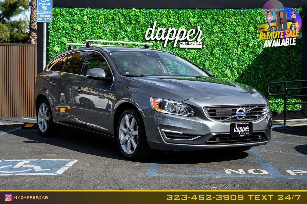 Used 2017 Volvo V60 T5 Platinum image 3