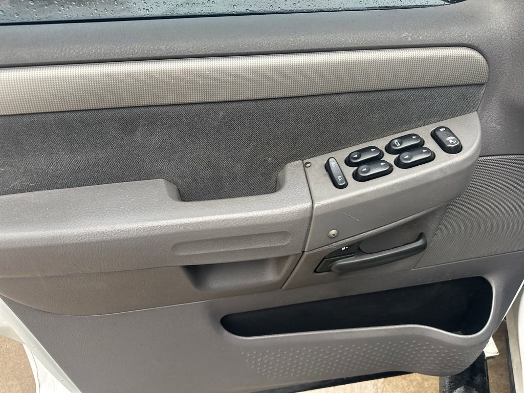 Used 2003 Ford Explorer XLT AWD/4WD image 16