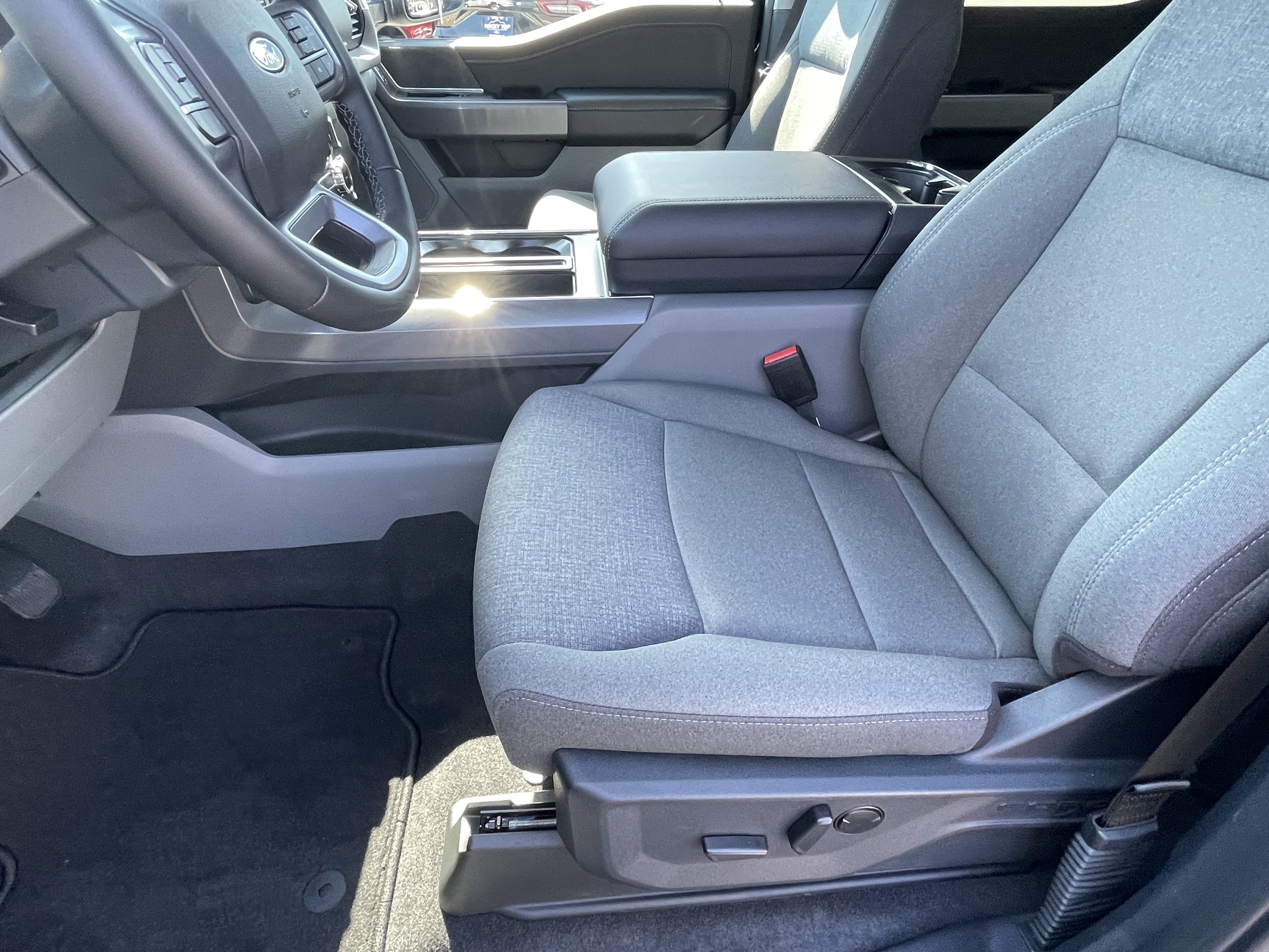 New 2025 Ford F150 XLT w/ Equipment Group 302A MID image 20