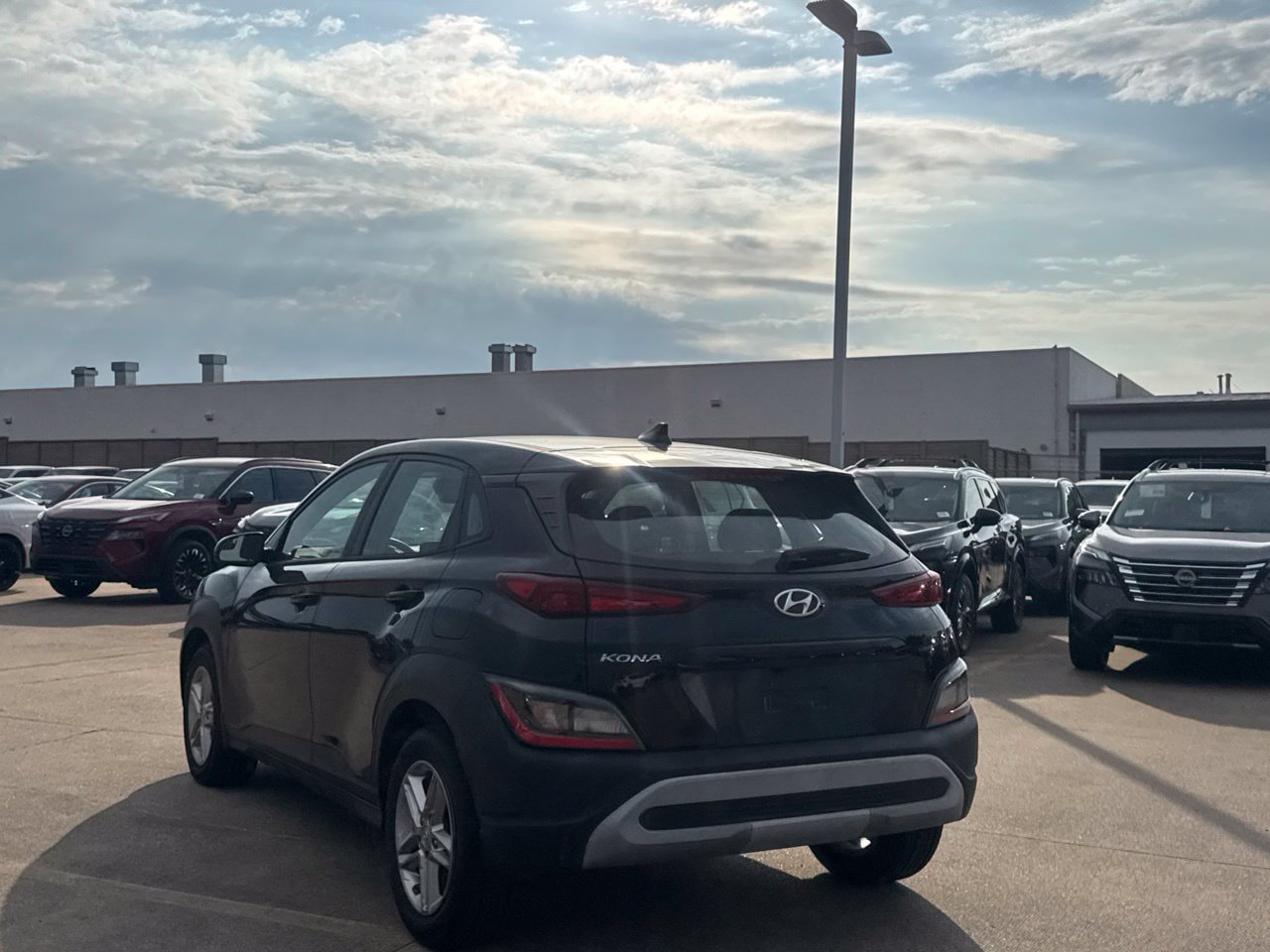 Used 2022 Hyundai Kona SE FWD image 18