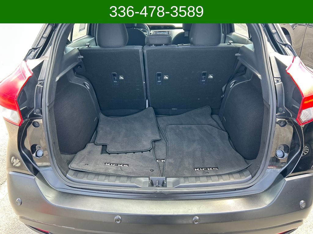 Used 2020 Nissan Kicks S FWD image 21