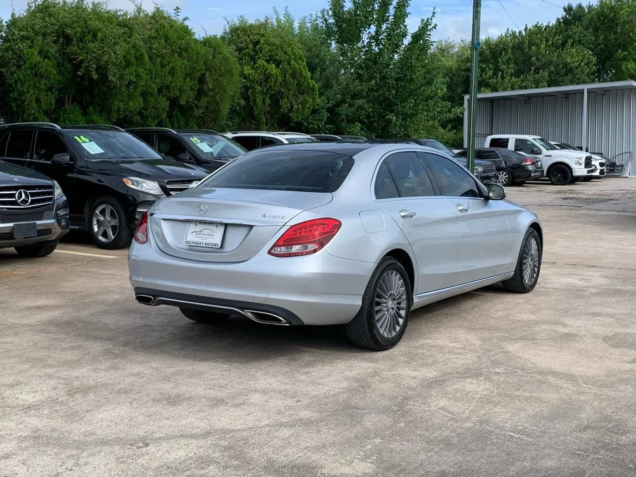 Used 2015 Mercedes-Benz C 300 4MATIC Sedan image 7