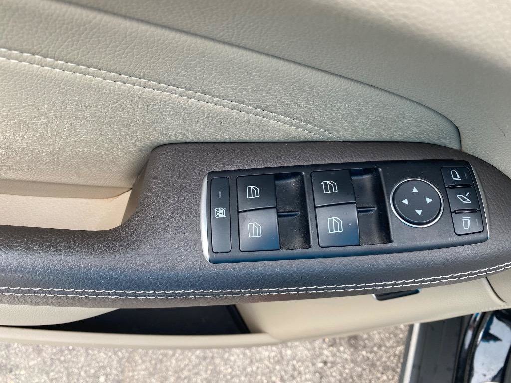 Used 2013 Mercedes-Benz ML 350 4MATIC image 37