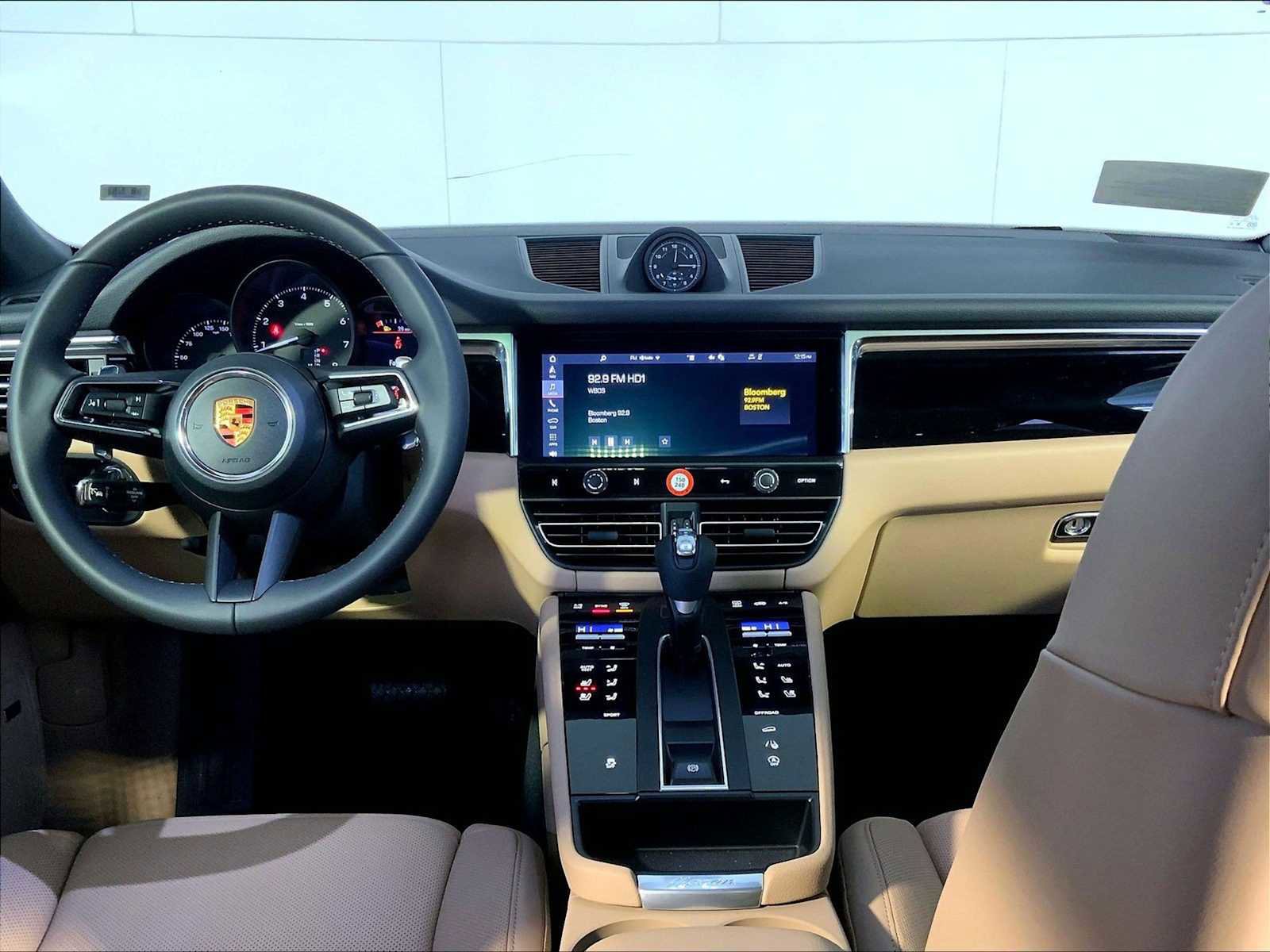 New 2026 Porsche Macan AWD/4WD image 14