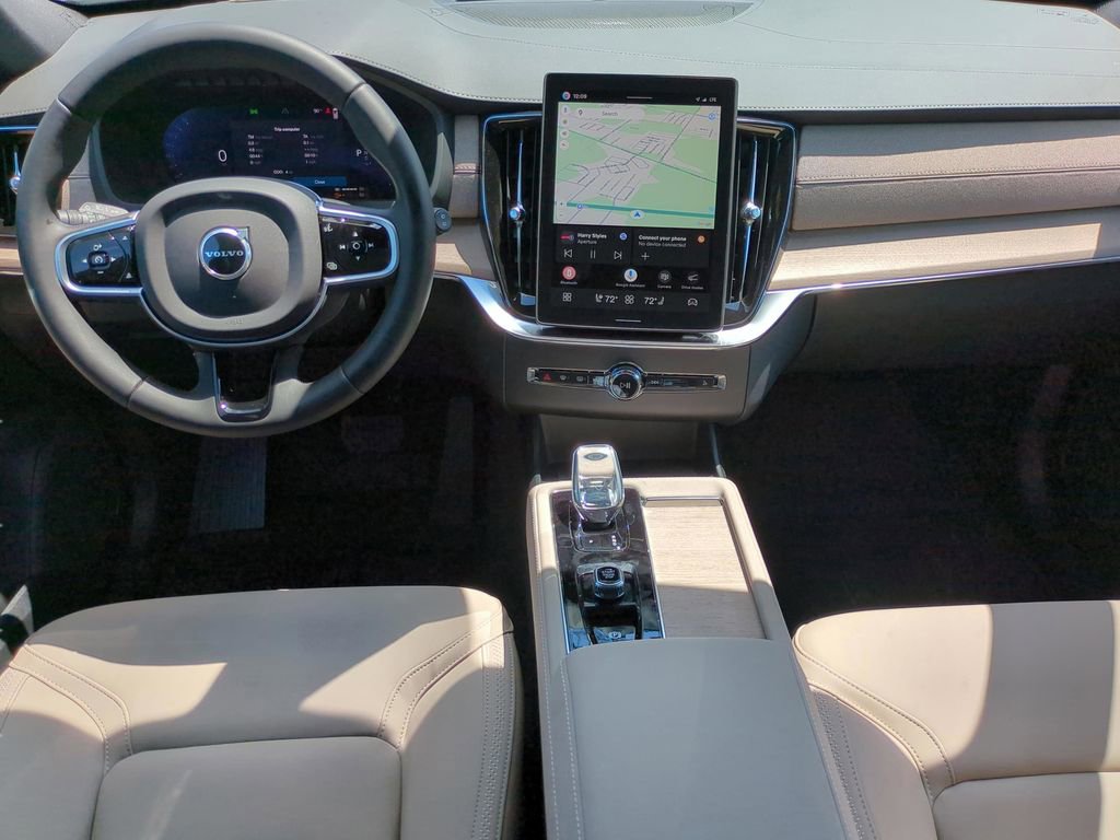New 2026 Volvo XC90 T8 Plus w/ Protection Package Premier AWD/4WD image 10