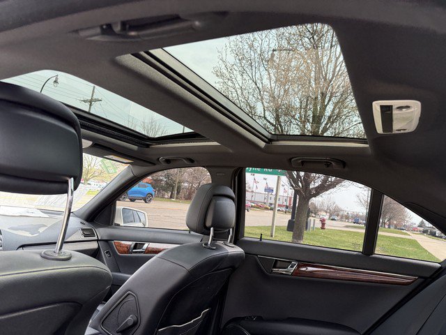 Used 2011 Mercedes-Benz C 300 4MATIC Sedan image 12
