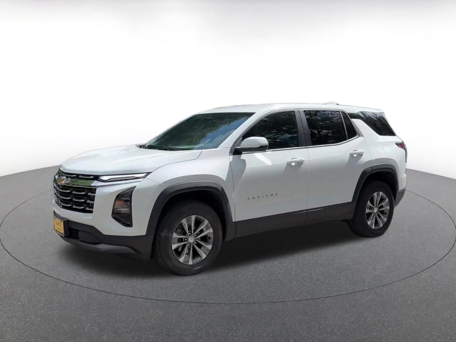 Used 2025 Chevrolet Equinox LT FWD image 7