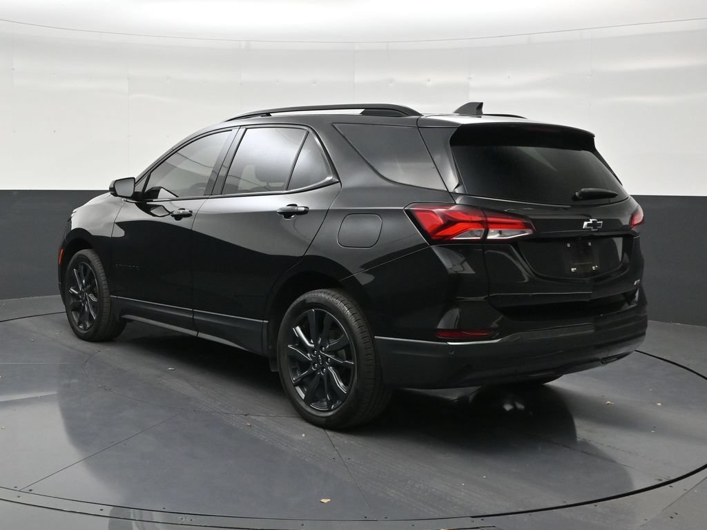 Used 2023 Chevrolet Equinox RS w/ RS Leather Package FWD image 3