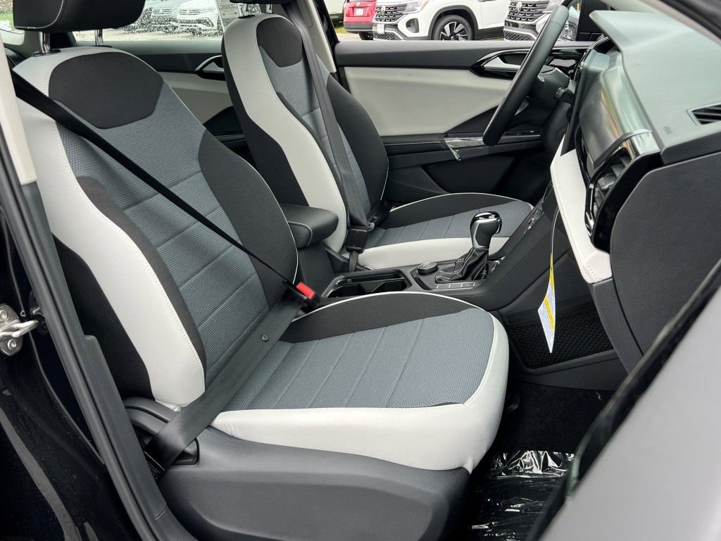 New 2025 Volkswagen Taos S image 9
