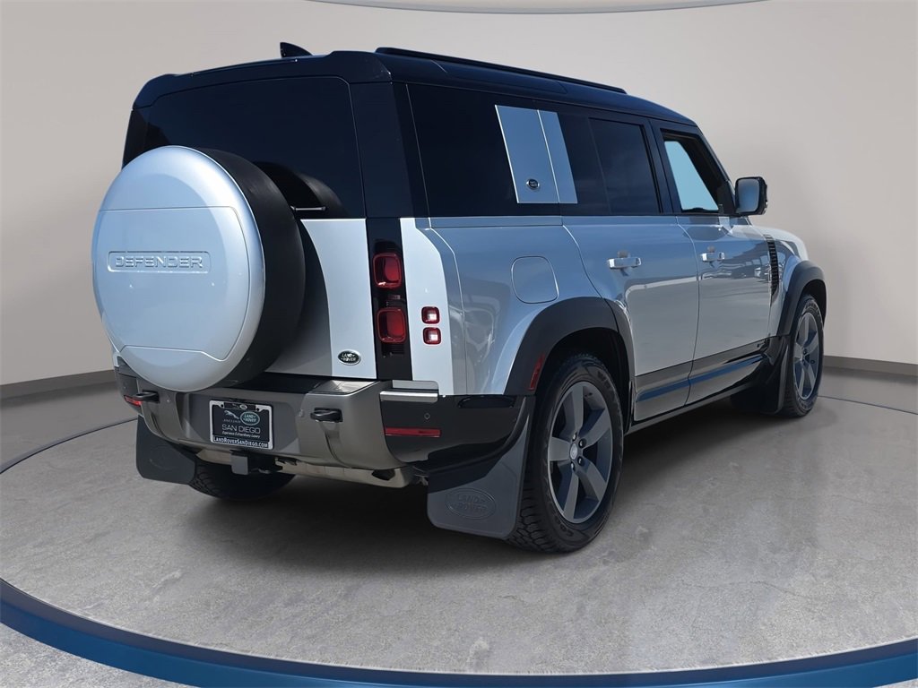 Certified 2021 Land Rover Defender 110 X-Dynamic HSE image 5