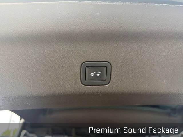 Used 2022 GMC Yukon SLT w/ SLT Premium Package AWD/4WD image 24
