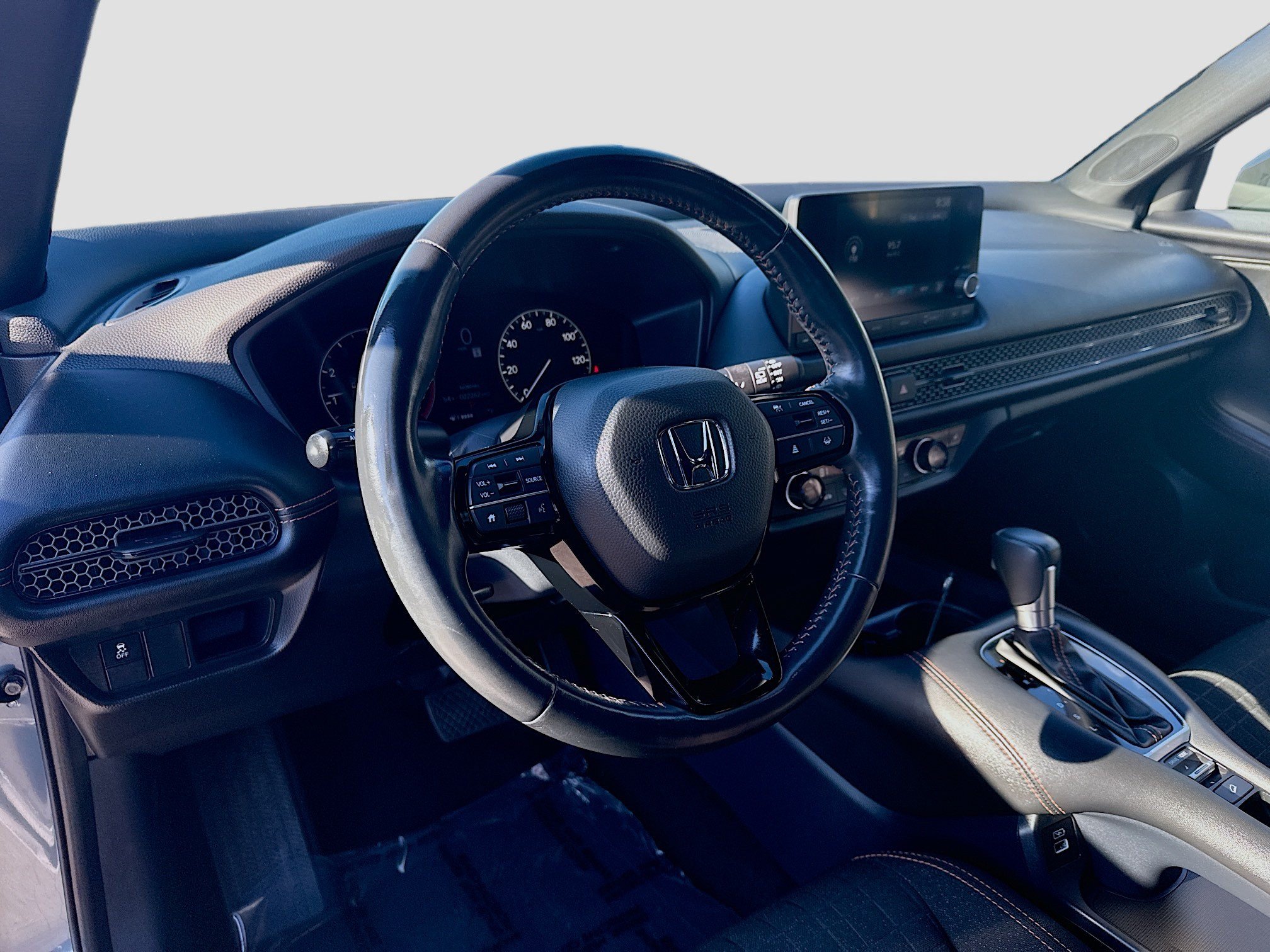 Certified 2023 Honda HR-V Sport image 9