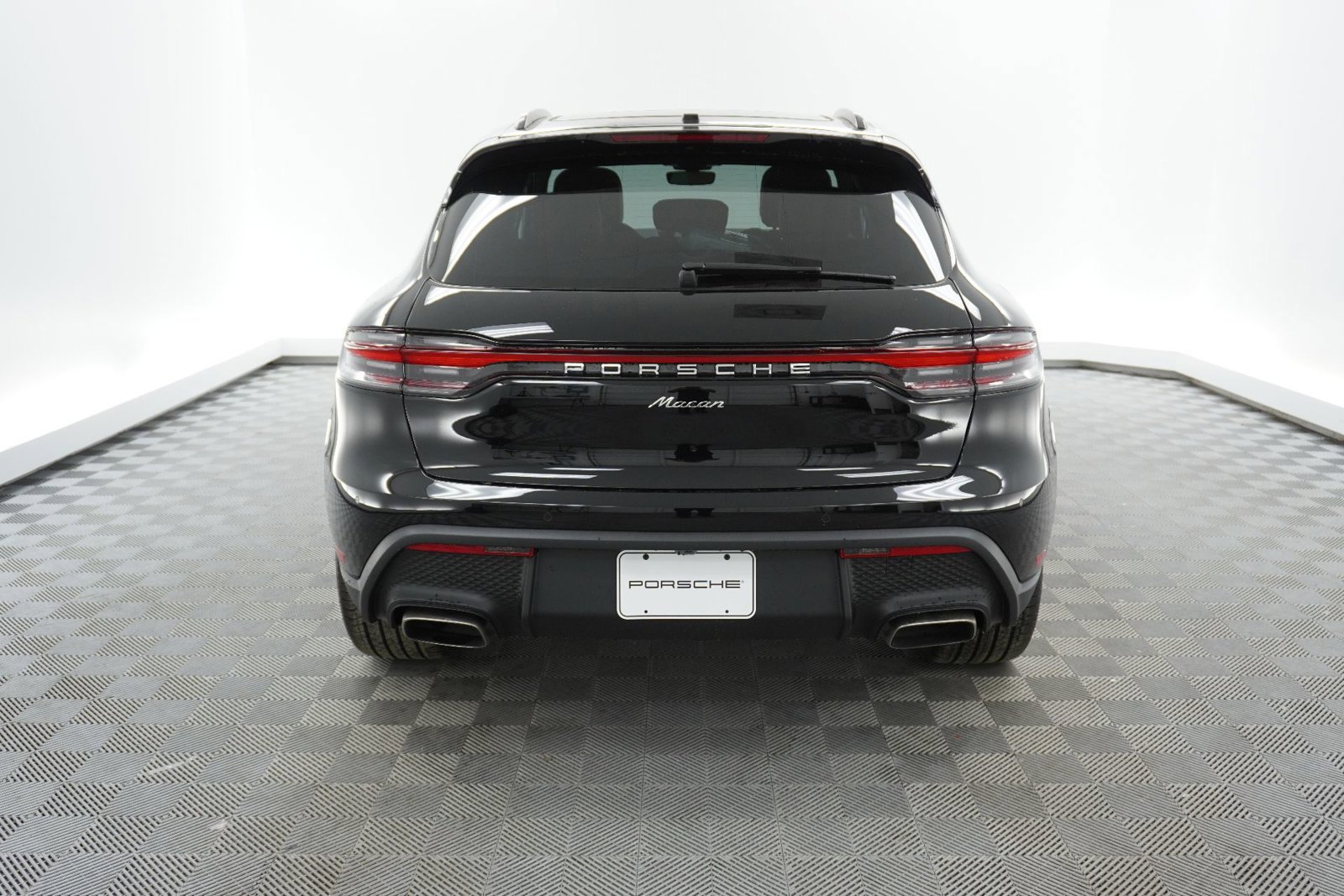 New 2026 Porsche Macan image 10
