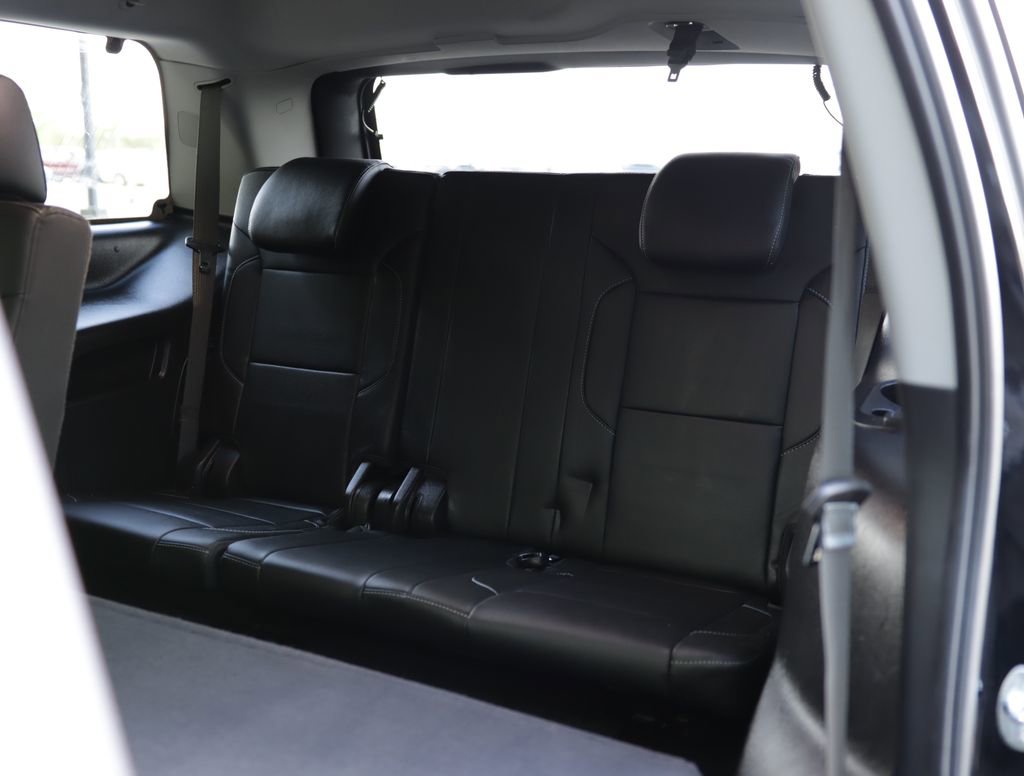 Used 2020 Chevrolet Tahoe LT w/ Luxury Package AWD/4WD image 28