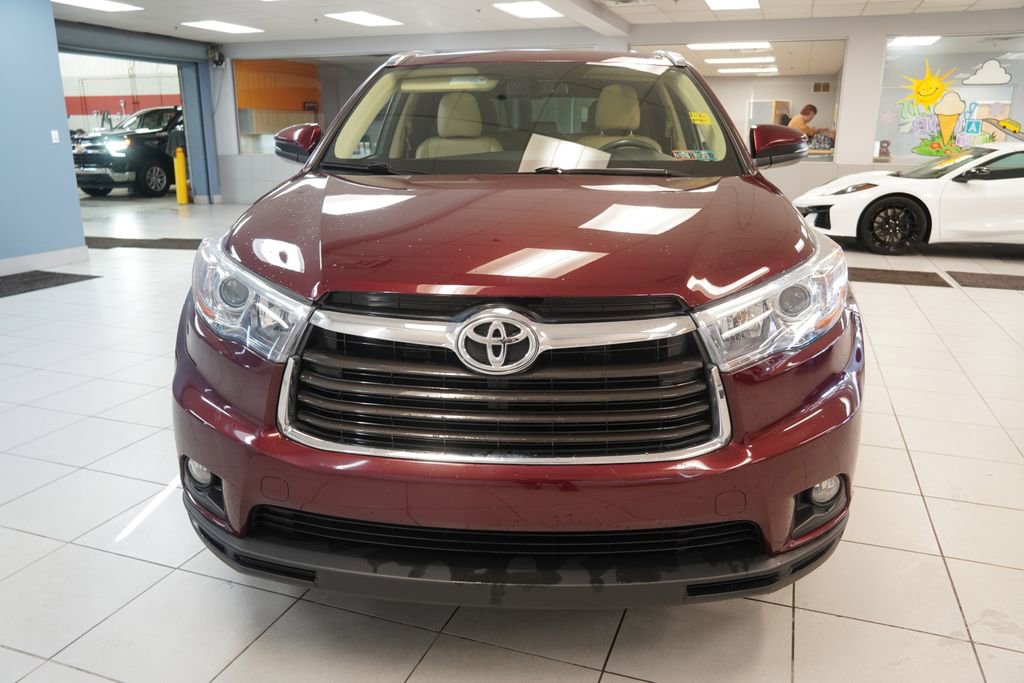 Used 2015 Toyota Highlander XLE image 16