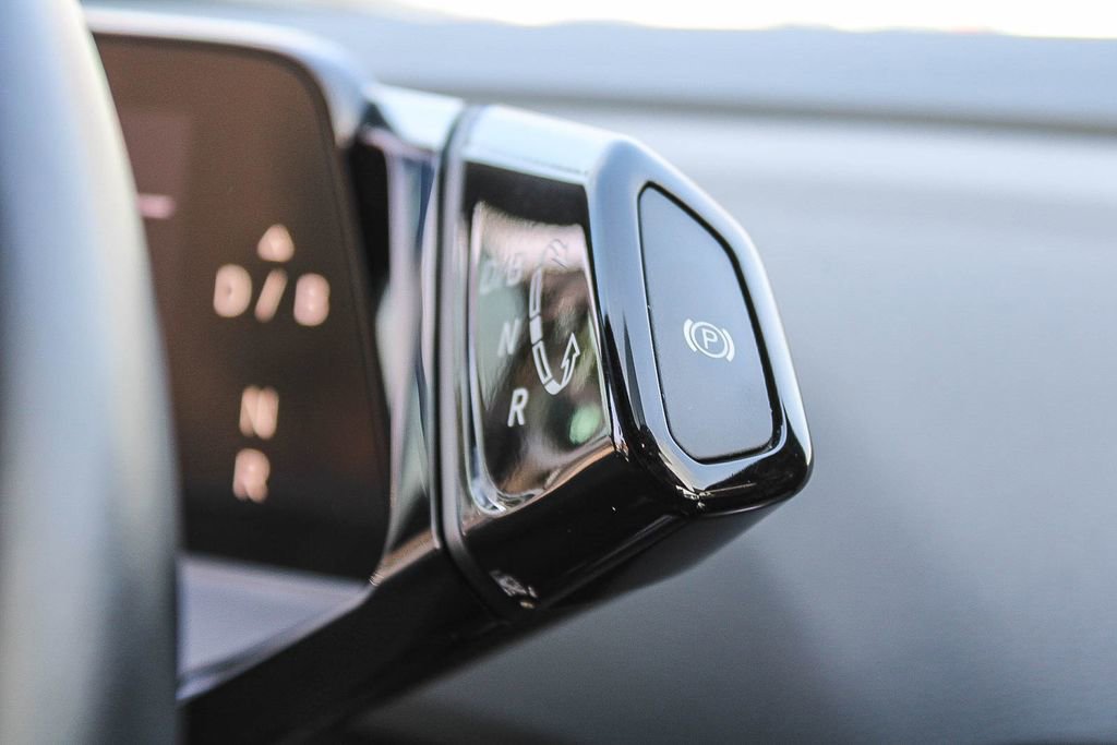 Used 2022 Volkswagen ID.4 Pro image 22