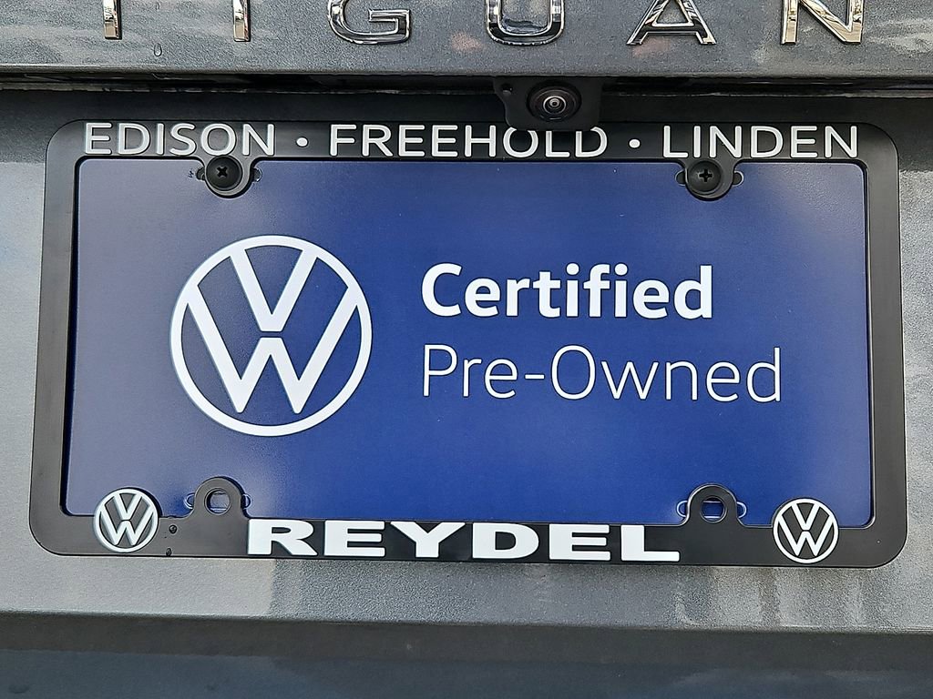 Certified 2025 Volkswagen Tiguan SE w/ Panoramic Sunroof Package image 32