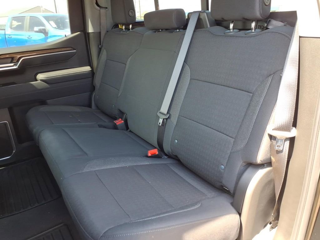 Certified 2026 Chevrolet Silverado 1500 LT w/ Texas Edition Plus image 17