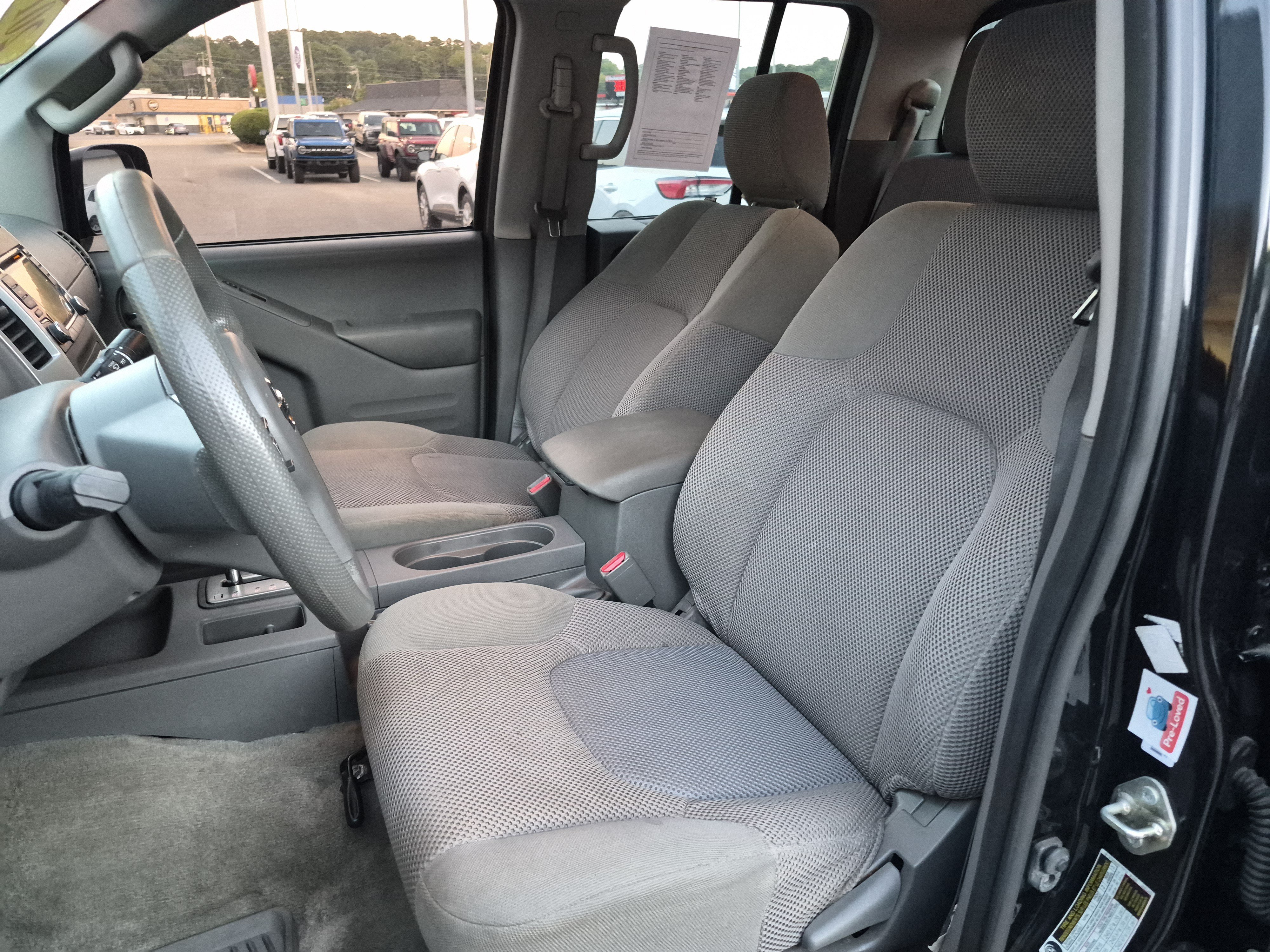 Used 2016 Nissan Frontier SV RWD image 11