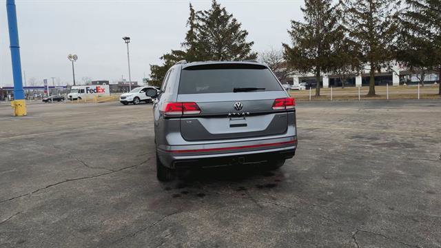 Used 2023 Volkswagen Atlas SEL R-Line AWD/4WD image 7