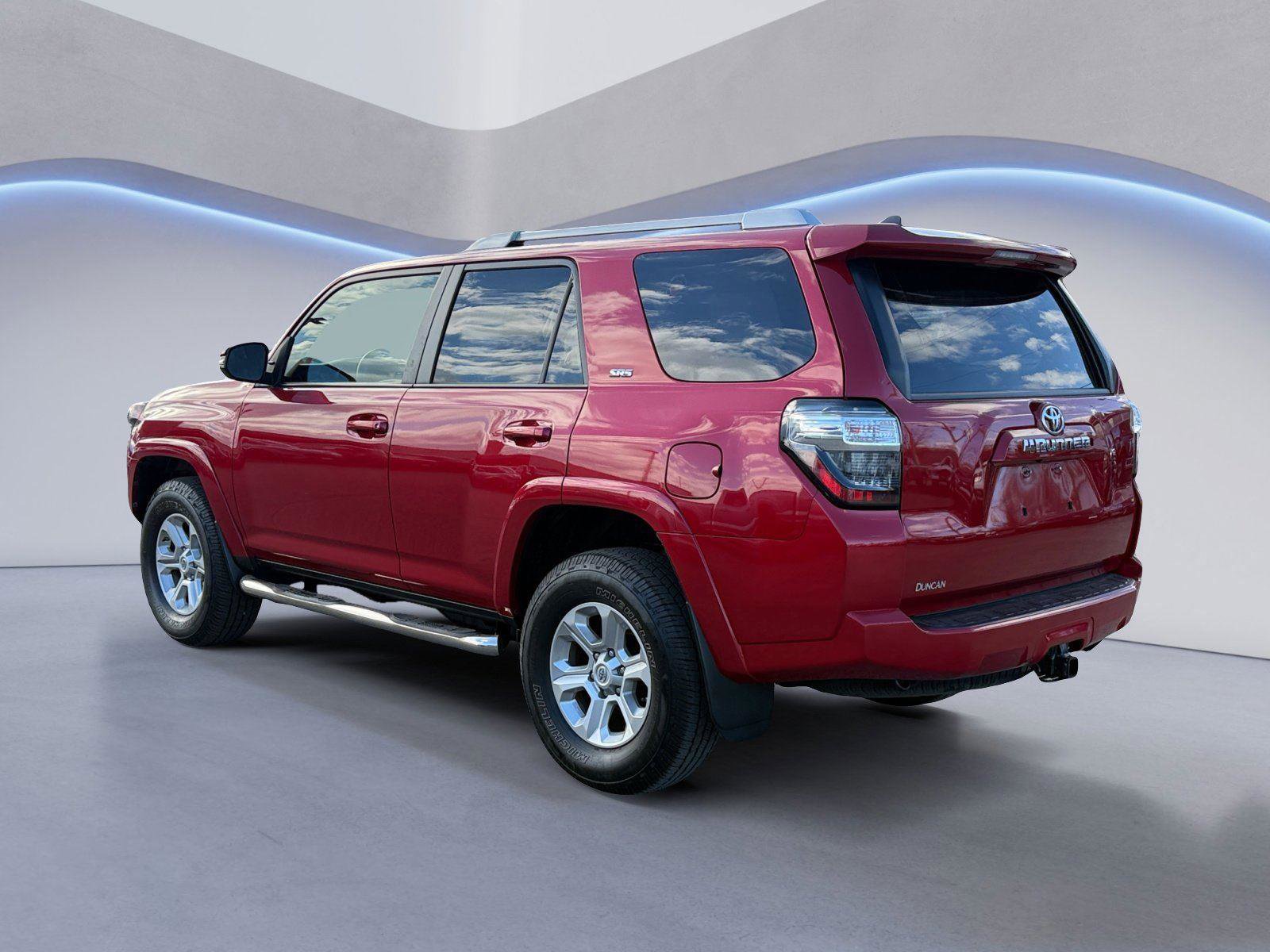 Used 2016 Toyota 4Runner SR5 Premium image 5