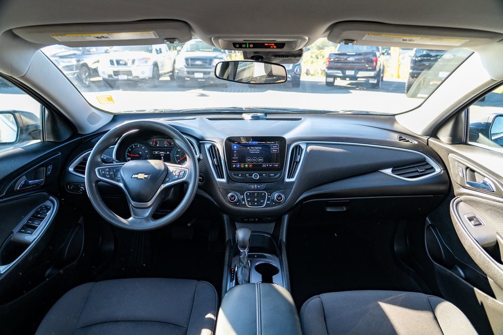 Used 2023 Chevrolet Malibu LT image 18