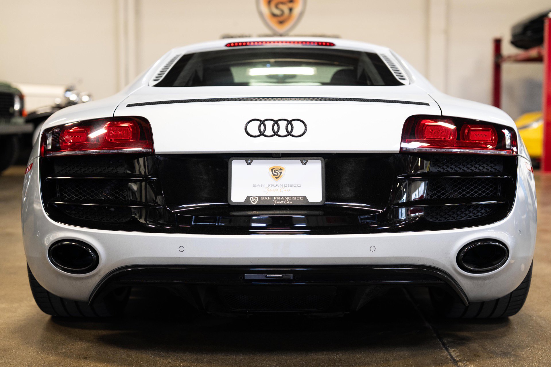 Used 2011 Audi R8 V10 image 28