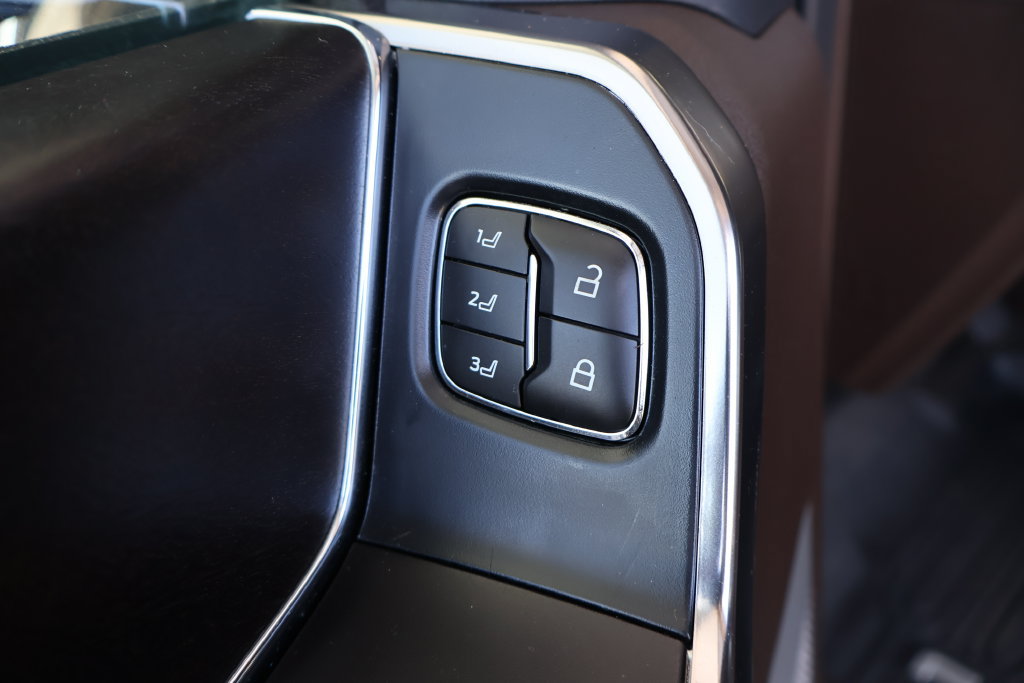 Used 2023 Ford F150 King Ranch w/ Equipment Group 601A High AWD/4WD image 19