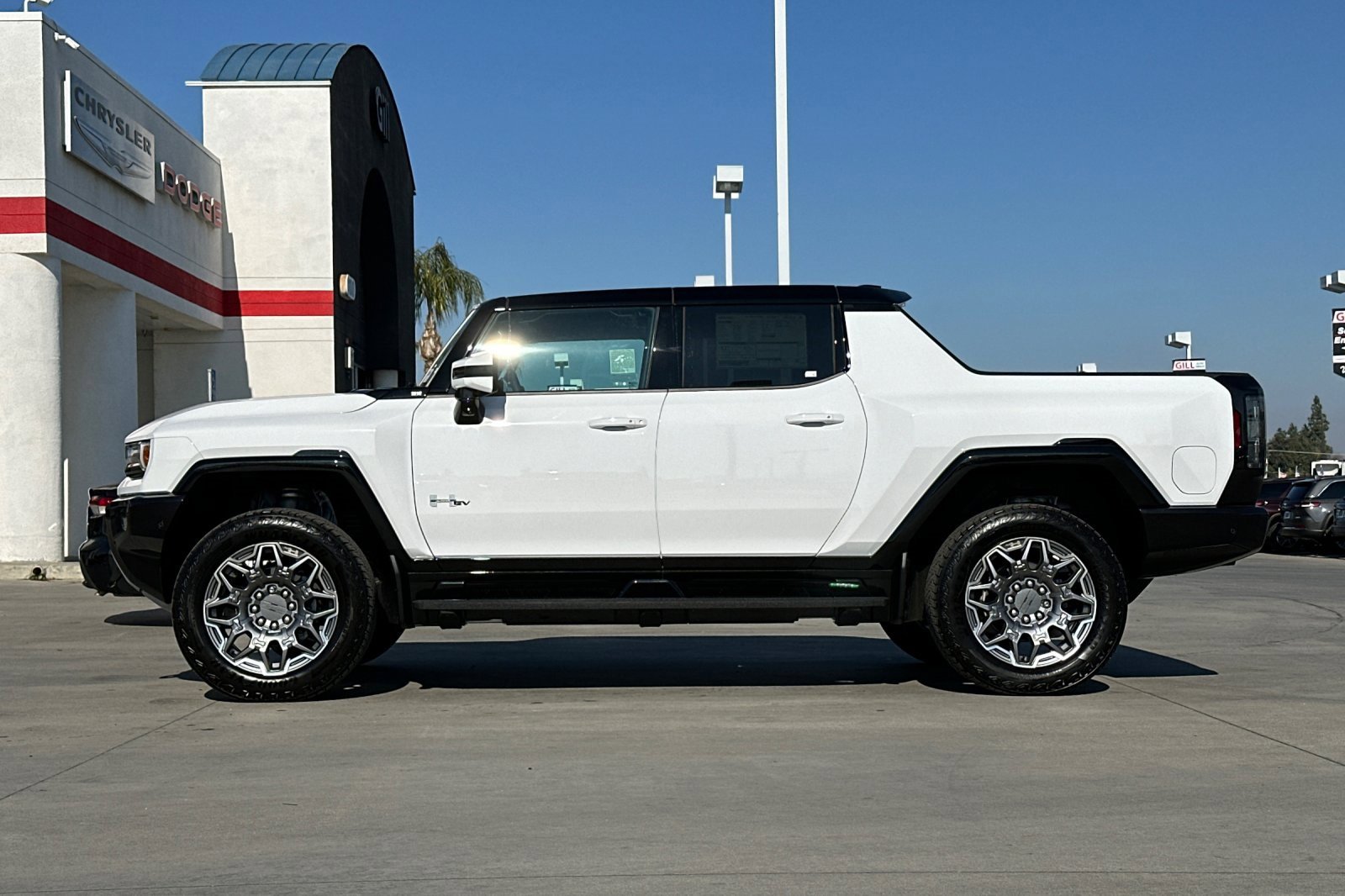 New 2025 GMC Hummer EV 3X image 3