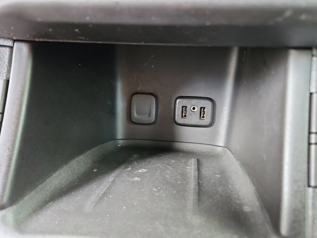 Used 2019 GMC Acadia SLE FWD image 20