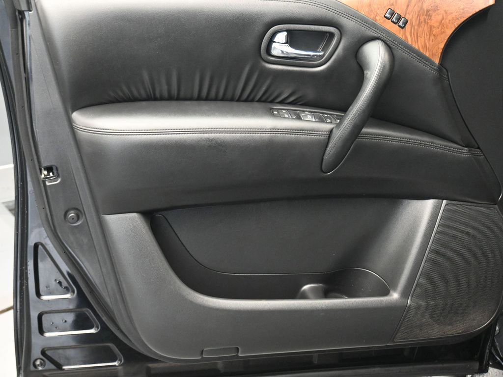 Used 2023 Nissan Armada SL w/ Cargo Package AWD/4WD image 10