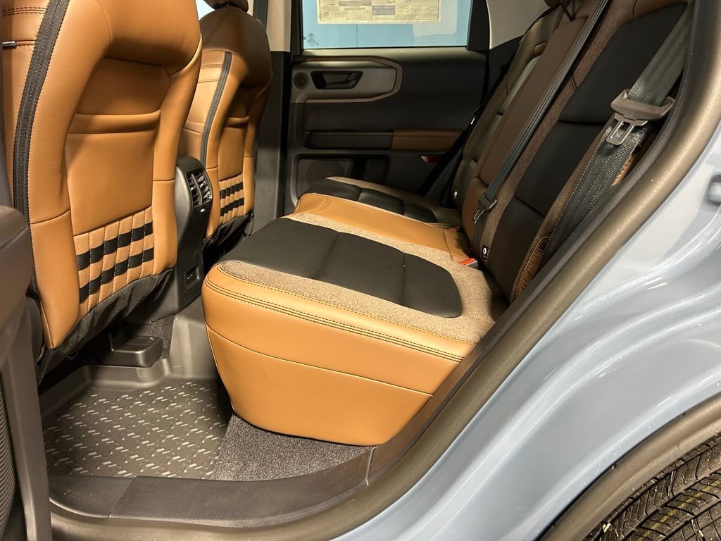 New 2026 Ford Bronco Sport Outer Banks w/ Outer Banks Tech Package+ AWD/4WD image 35