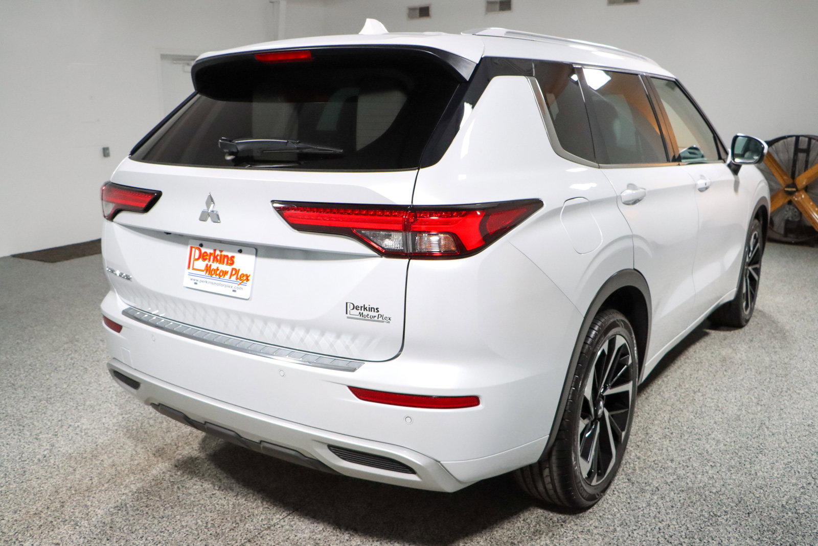 Used 2022 Mitsubishi Outlander SEL image 7