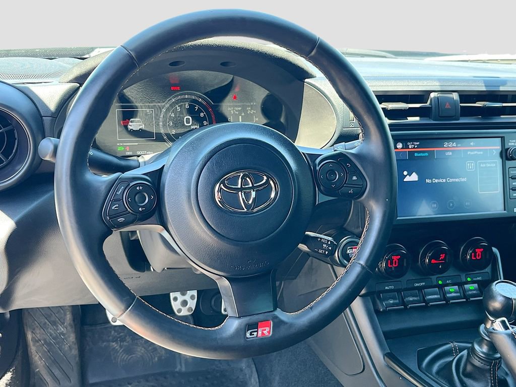 Used 2025 Toyota GR86 Hakone Edition RWD image 11