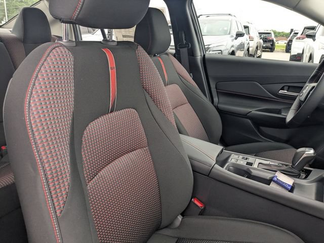 New 2026 Nissan Sentra SR w/ Floor Mat Package FWD image 35