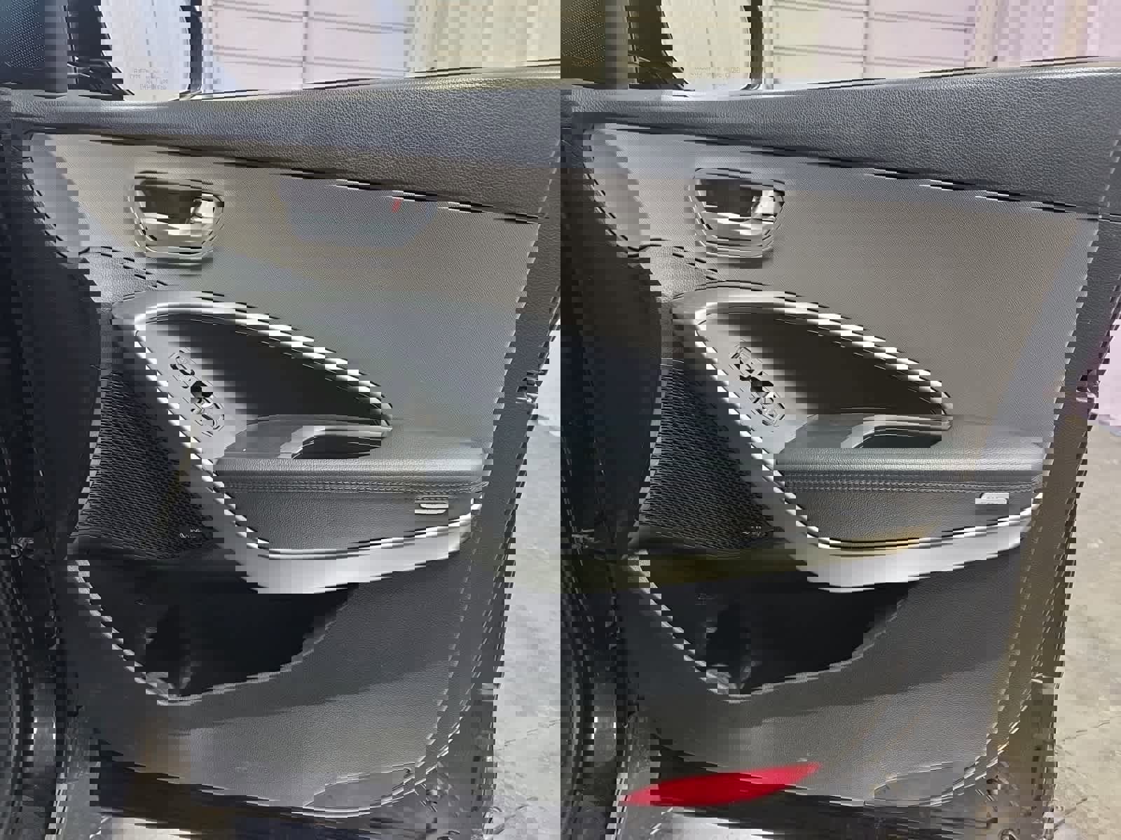 Used 2018 Hyundai Santa Fe SE image 9