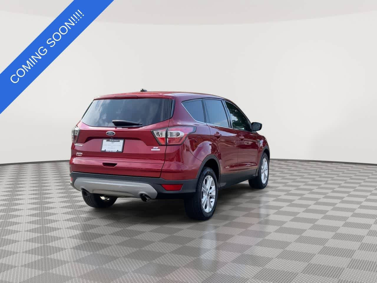 Used 2017 Ford Escape SE FWD image 8