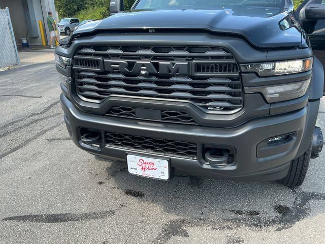 New 2026 RAM 5500 Tradesman AWD/4WD image 13