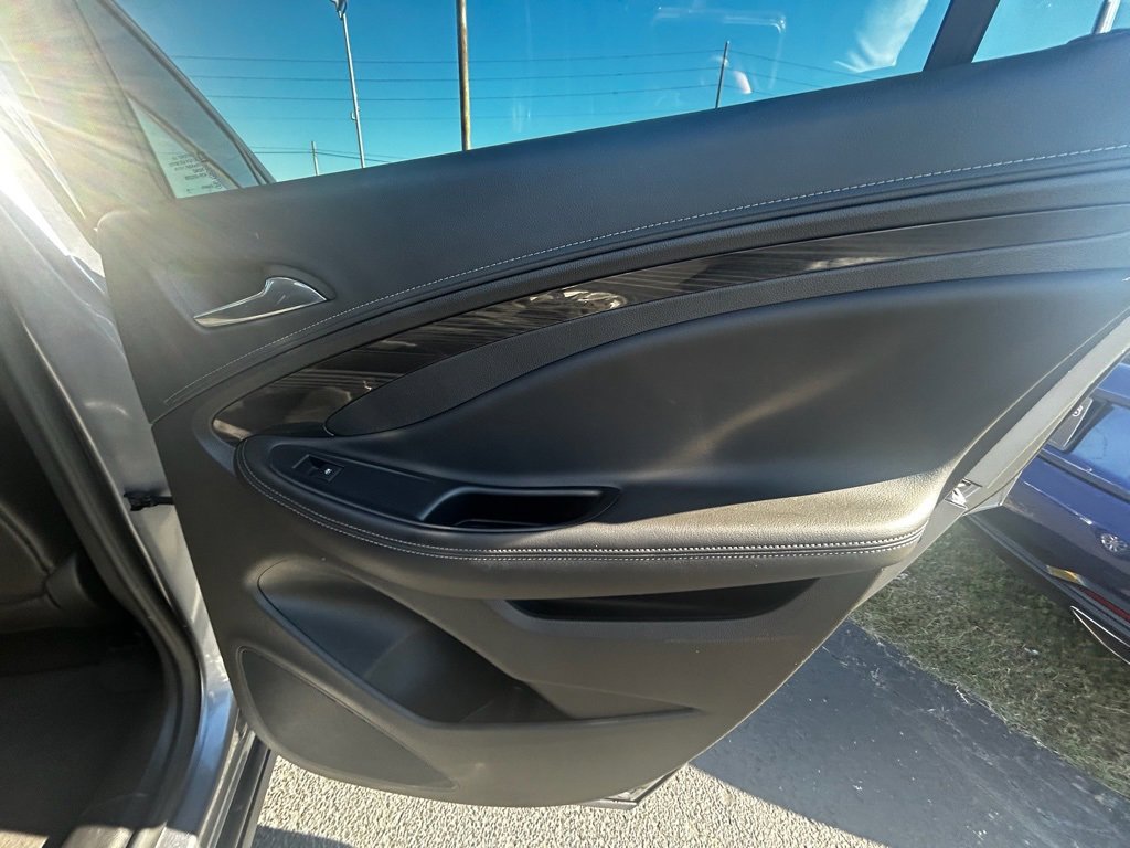 Used 2019 Buick Envision Essence w/ LPO, Cargo Package image 15